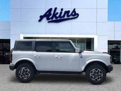 New 2025 Ford Bronco Outer Banks