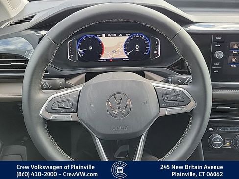 Certified 2023 Volkswagen Taos SEL image 5