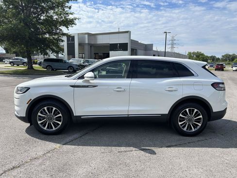 Certified 2023 Lincoln Nautilus FWD w/ Premium Package image 8