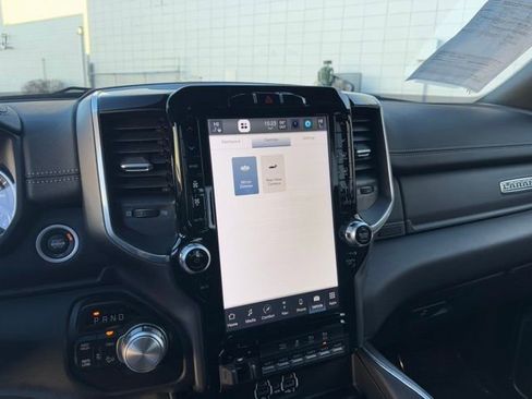 Used 2022 RAM 2500 Laramie w/ Night Edition image 27