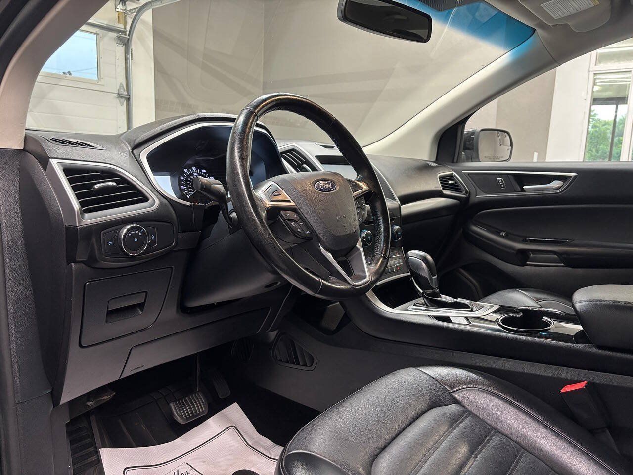 Used 2015 Ford Edge SEL w/ Equipment Group 201A AWD/4WD image 14