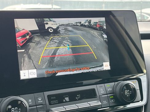 Used 2025 Toyota Grand Highlander FWD image 17