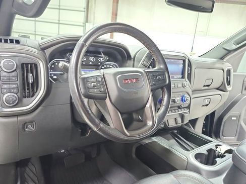 Used 2022 GMC Sierra 2500 AT4 w/ AT4 Preferred Package AWD/4WD image 18