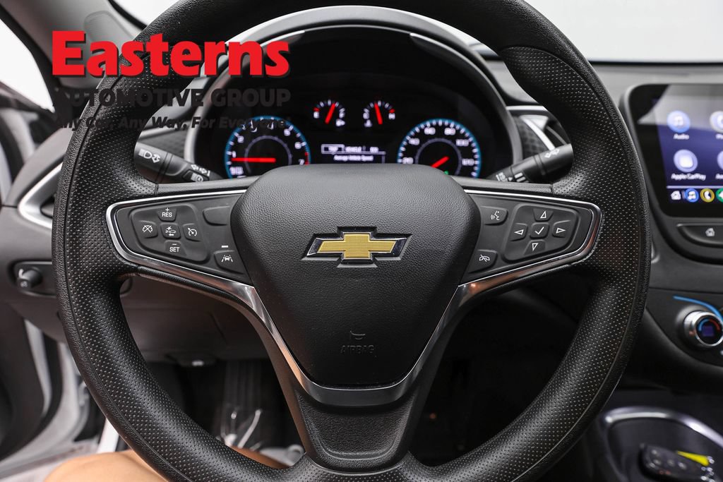 Used 2025 Chevrolet Malibu LT FWD image 12