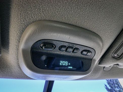 Used 2002 Chevrolet Monte Carlo SS w/ Pace Car Replica Pkg image 24