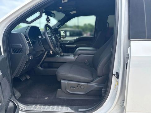 Used 2019 Ford F150 XLT w/ Equipment Group 302A Luxury AWD/4WD image 9
