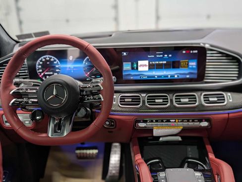 New 2026 Mercedes-Benz GLE 63 AMG S image 4