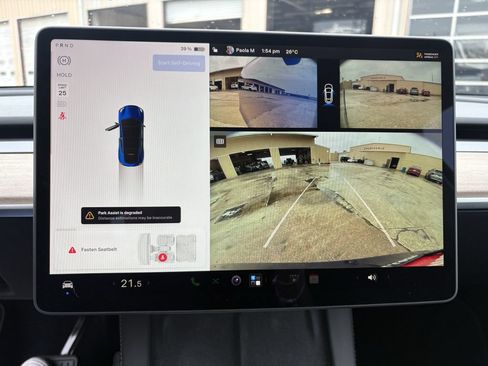 Used 2024 Tesla Model Y Long Range AWD/4WD image 19