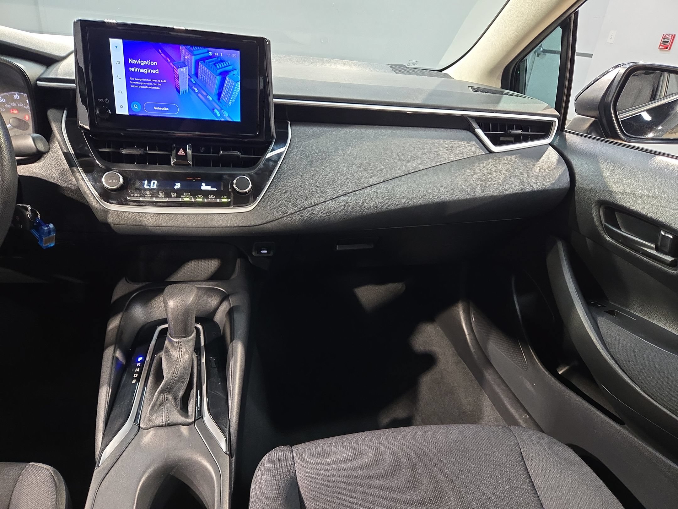 Used 2024 Toyota Corolla LE FWD image 11