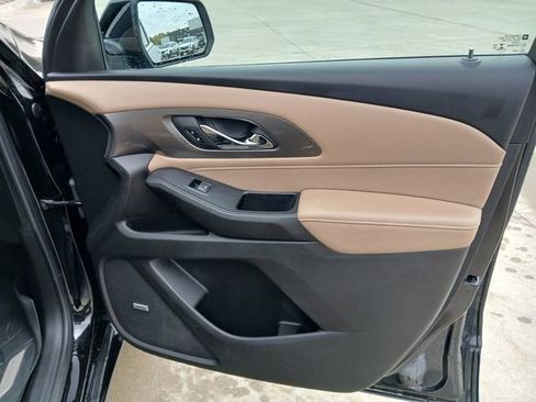 Certified 2022 Chevrolet Traverse Premier image 20