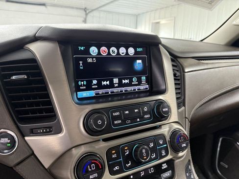 Used 2018 GMC Yukon XL Denali w/ Open Road Package AWD/4WD image 22