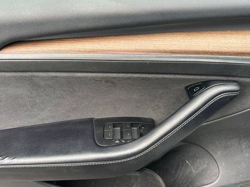 Used 2022 Tesla Model 3 Long Range AWD/4WD image 11