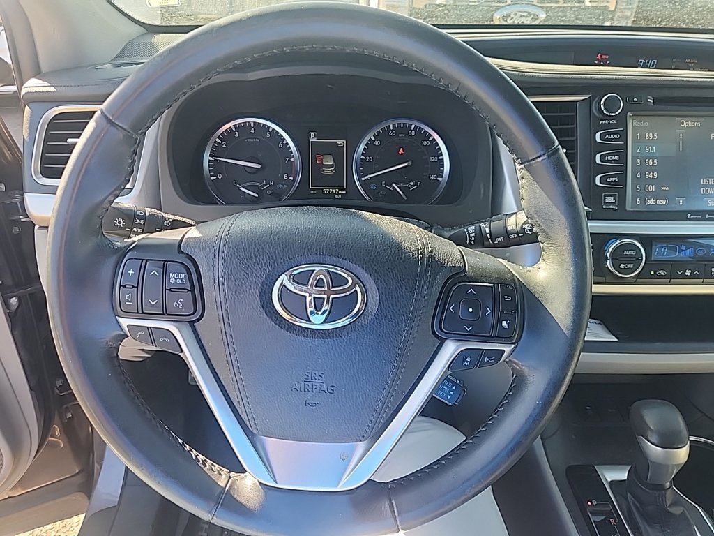 Used 2019 Toyota Highlander Limited AWD/4WD image 21