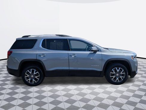 Certified 2023 GMC Acadia SLE w/ Driver Convenience Package AWD/4WD image 4