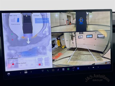 Used 2025 Tesla Cybertruck AWD Crew Cab image 19