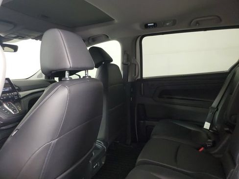 Used 2022 Honda Odyssey EX-L image 13