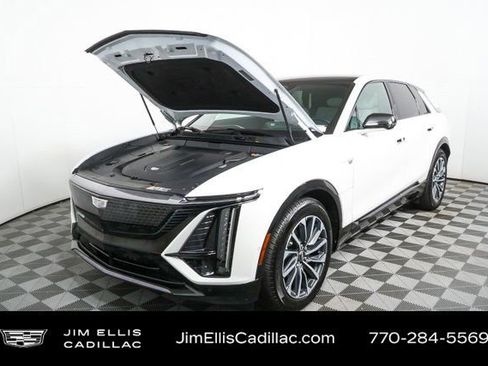 Certified 2024 Cadillac Lyriq Sport w/ LPO, Floor Liner Package image 34