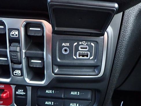 New 2026 Jeep Gladiator Willys image 18