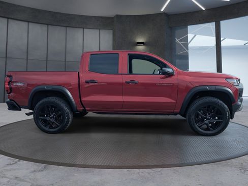 Used 2025 Chevrolet Colorado Trail Boss image 7