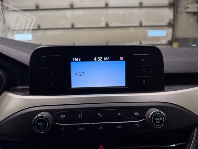 Used 2022 Ford Escape S AWD/4WD image 19