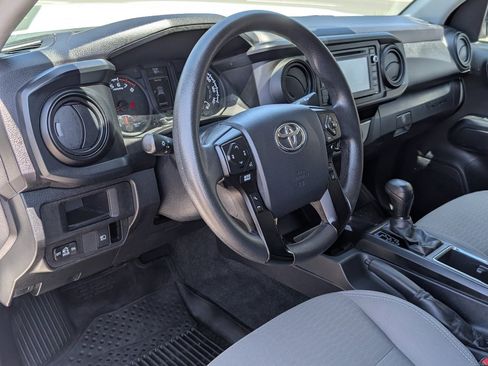 Used 2018 Toyota Tacoma SR w/ SR Convenience Package AWD/4WD image 14