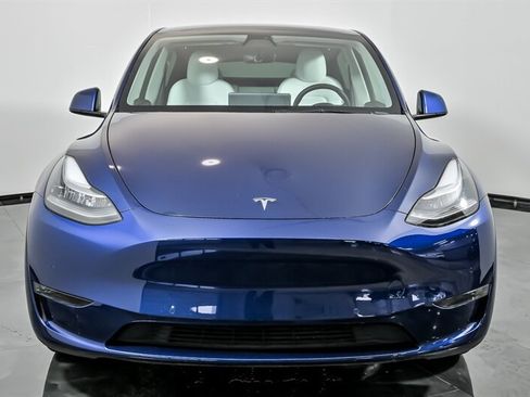 Used 2022 Tesla Model Y Long Range AWD/4WD image 4