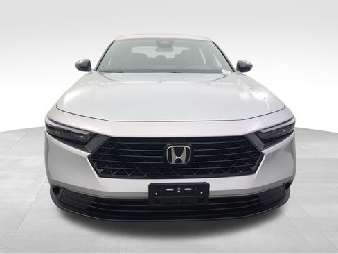 Used 2024 Honda Accord Sport image 9