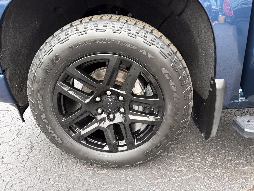 Certified 2022 Chevrolet Silverado 1500 RST AWD/4WD image 24