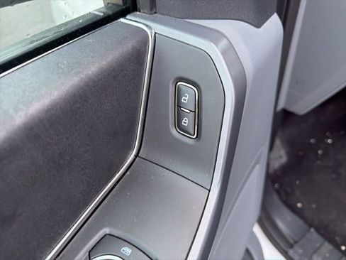 Used 2025 Ford F150 XLT w/ Equipment Group 301A Standard image 19