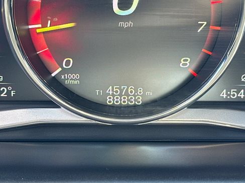 Used 2017 Volvo XC60 T5 Inscription w/ Preferred Option Package FWD image 28
