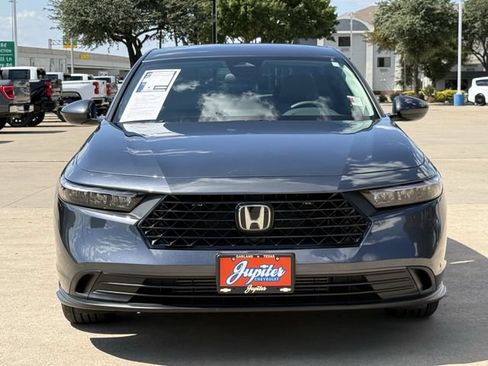 Used 2025 Honda Accord LX image 8