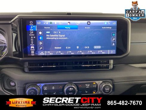 Used 2024 Jeep Wrangler High Altitude AWD/4WD image 21