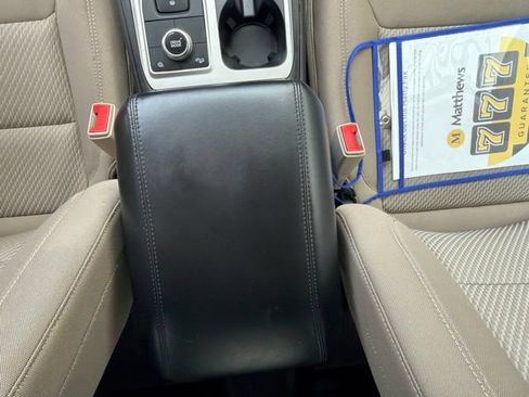 Used 2023 Ford Explorer XLT w/ Class IV Trailer Tow Package AWD/4WD image 10