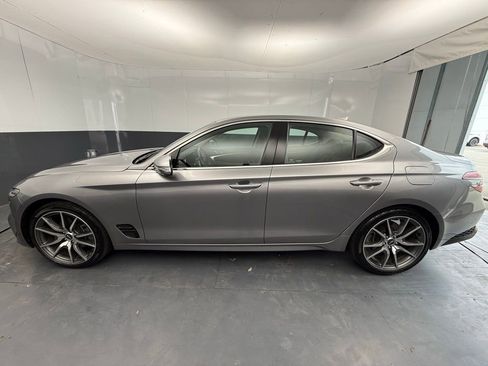 Used 2023 Genesis G70 2.0T AWD/4WD image 9