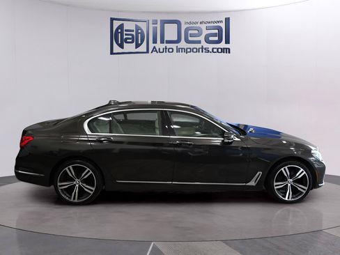 Used 2016 BMW 750i xDrive AWD/4WD image 6