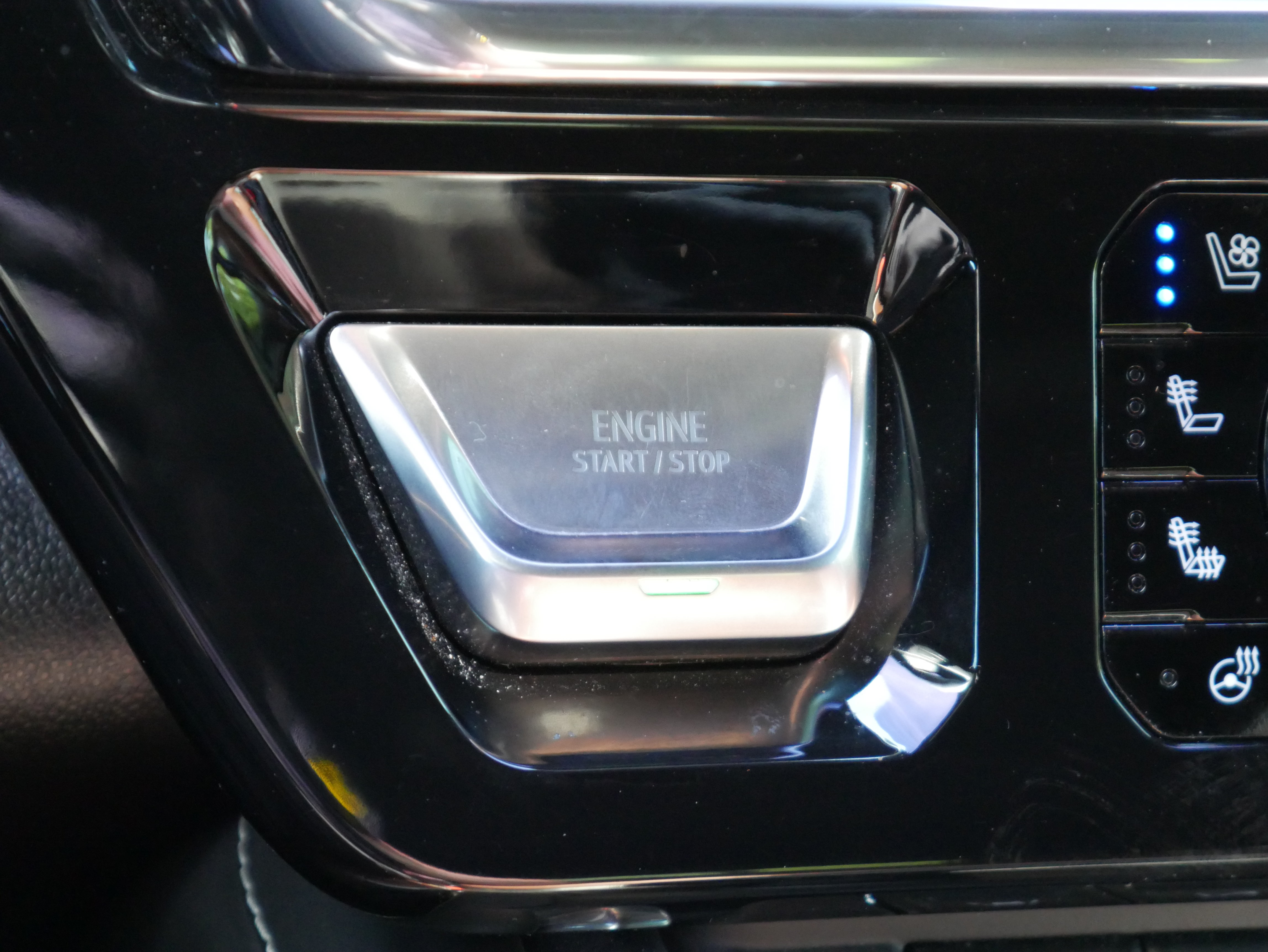Certified 2023 GMC Sierra 1500 Denali Ultimate AWD/4WD image 26