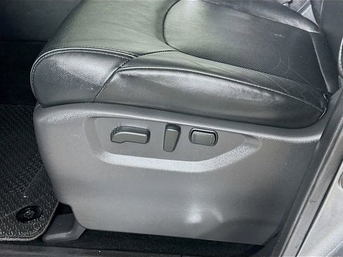 Used 2024 Nissan Armada SL image 25