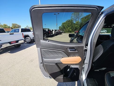 New 2026 GMC Canyon AT4 image 27