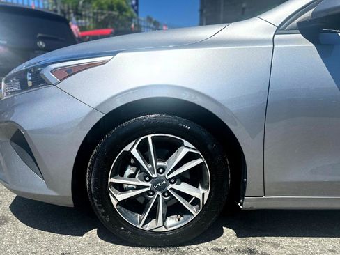 Used 2024 Kia Forte LXS FWD image 7