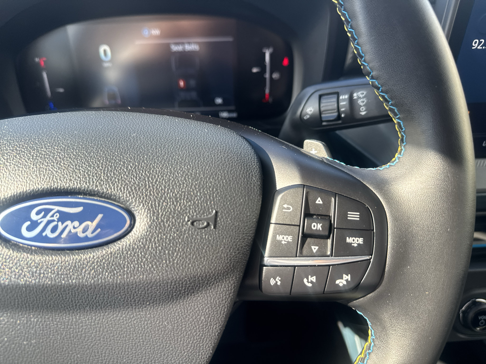 Used 2026 Ford Maverick Lobo AWD/4WD image 35
