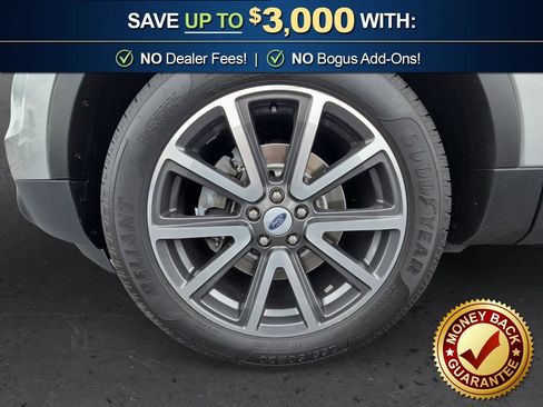 Used 2015 Ford Explorer XLT w/ Equipment Group 202A FWD image 13