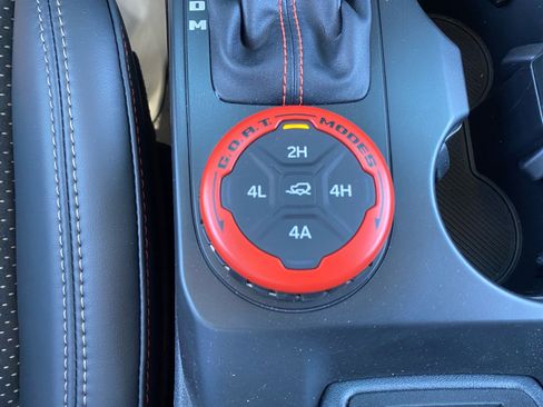 New 2025 Ford Bronco Raptor image 29