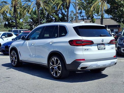 Used 2021 BMW X5 sDrive40i w/ Convenience Package image 3