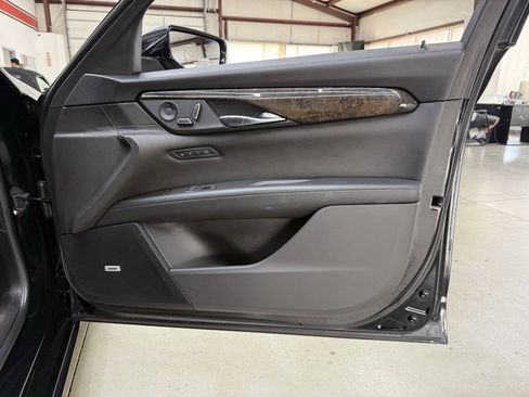 Used 2018 Cadillac CT6 Luxury AWD/4WD image 17