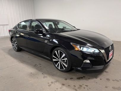 Used 2022 Nissan Altima 2.5 SR