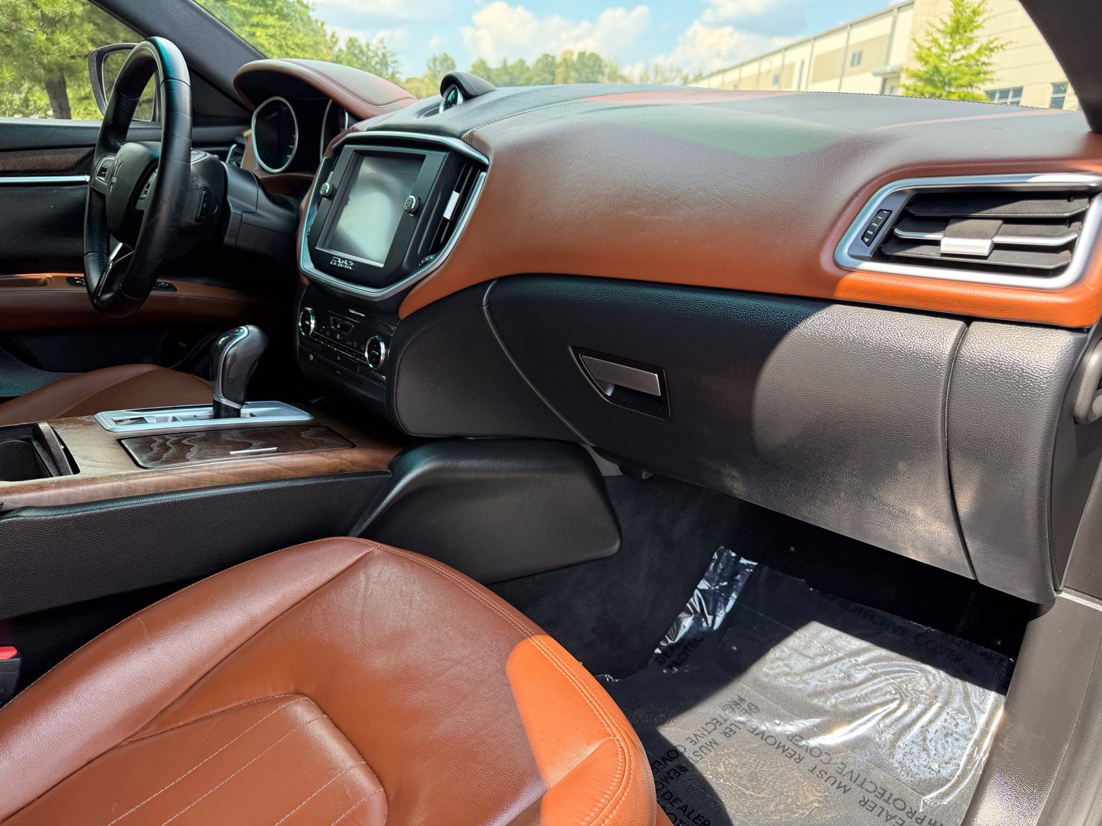 Used 2016 Maserati Ghibli RWD image 24