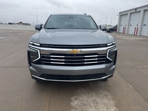 Used 2025 Chevrolet Tahoe LT AWD/4WD image 8