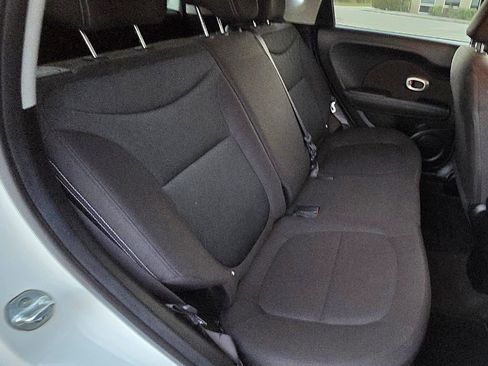 Used 2015 Kia Soul image 15
