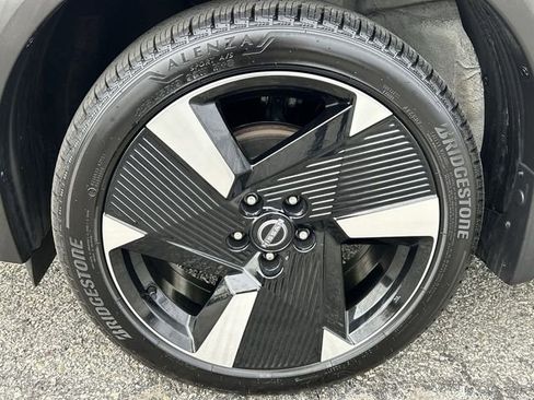 Used 2025 Nissan Kicks SR FWD image 10