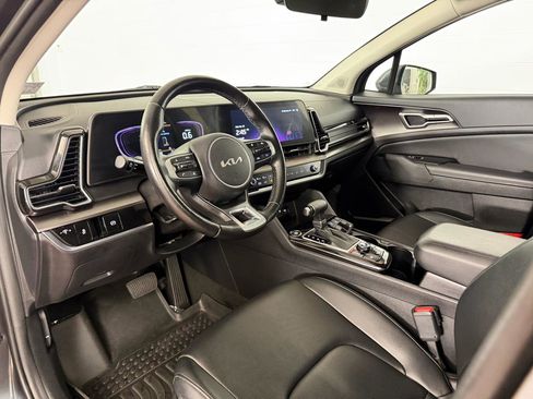 Used 2023 Kia Sportage EX image 11